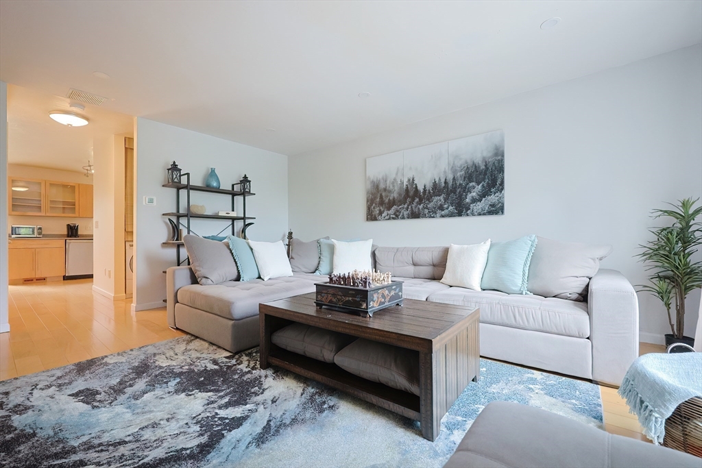 52 Heywood St 52