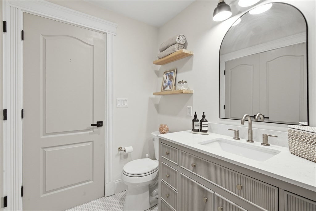 255 Gold St #2, Boston, MA, 255 Gold St #2, Boston, MA Photo #14