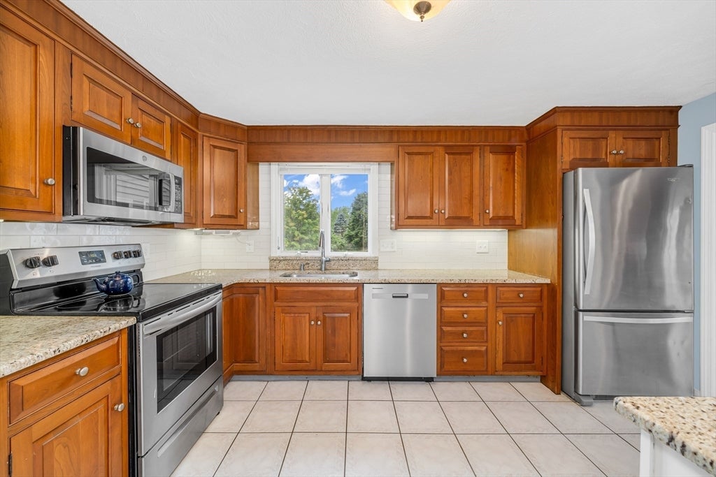 90 Lacy ST, North Andover, MA Photo #15