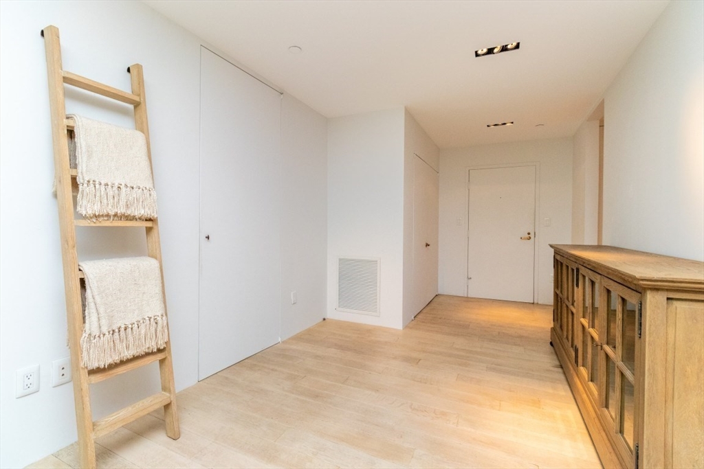 241 Perkins St #D204, Boston, MA Photo #7