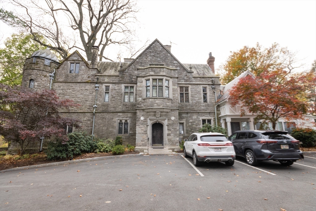 241 Perkins St #D204, Boston, MA Photo #29
