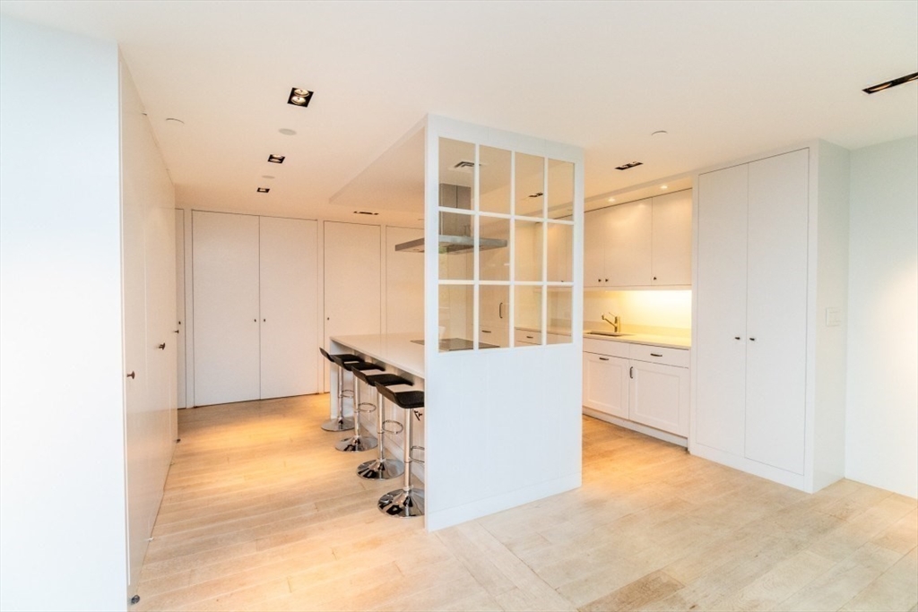 241 Perkins St #D204, Boston, MA Photo #11