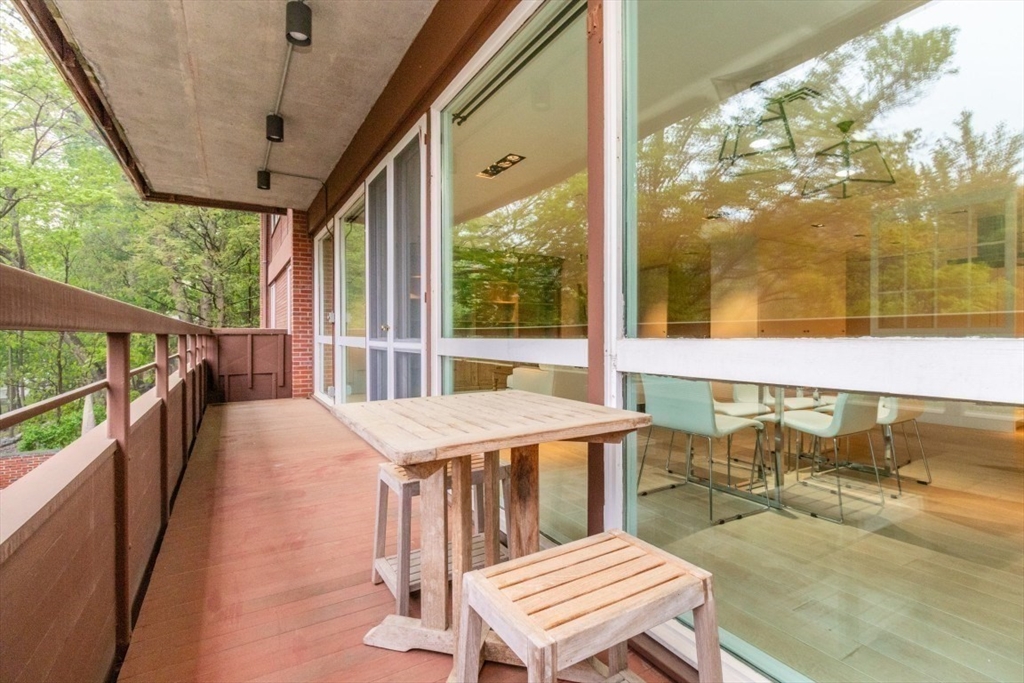 241 Perkins St #D204, Boston, MA Photo #22