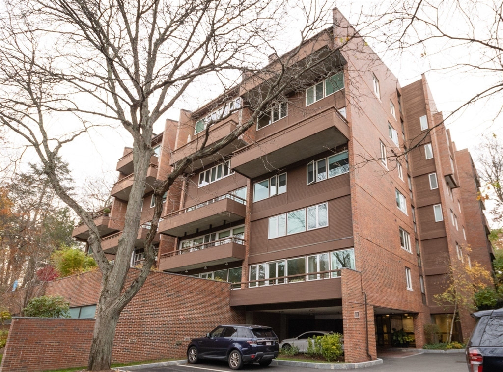 Photo of 241 Perkins St, Boston, MA