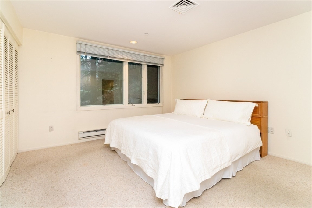 241 Perkins St #D204, Boston, MA Photo #18