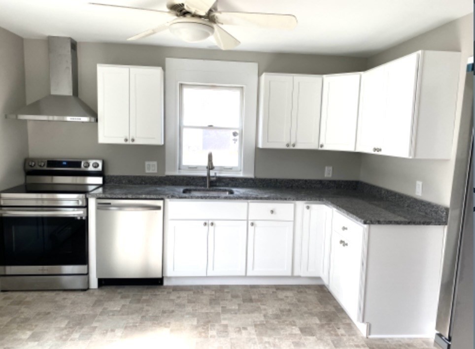333 Village St 1