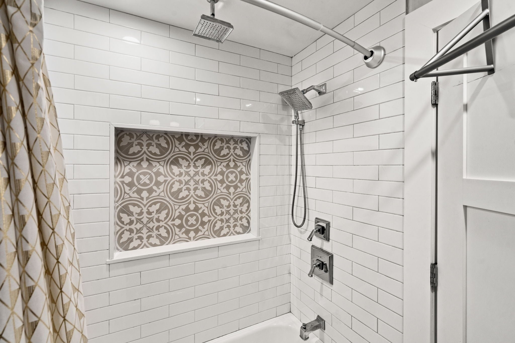 2-4 Crossman St #4, Boston, MA Photo #10