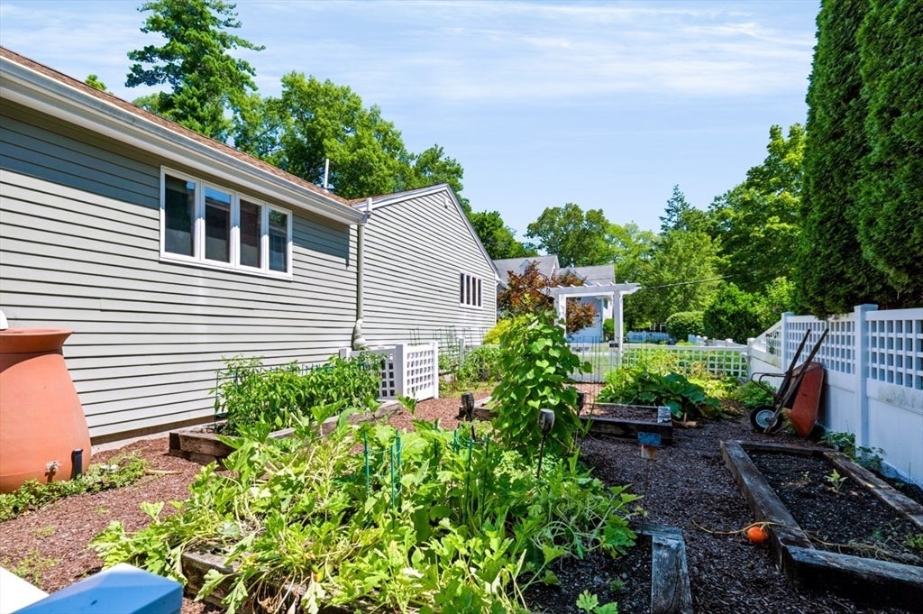 15 Fenmere Ave, Wellesley, MA, 15 Fenmere Ave, Wellesley, MA Photo #25