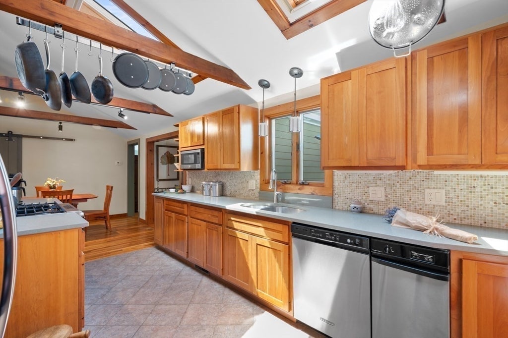 15 Fenmere Ave, Wellesley, MA, 15 Fenmere Ave, Wellesley, MA Photo #17