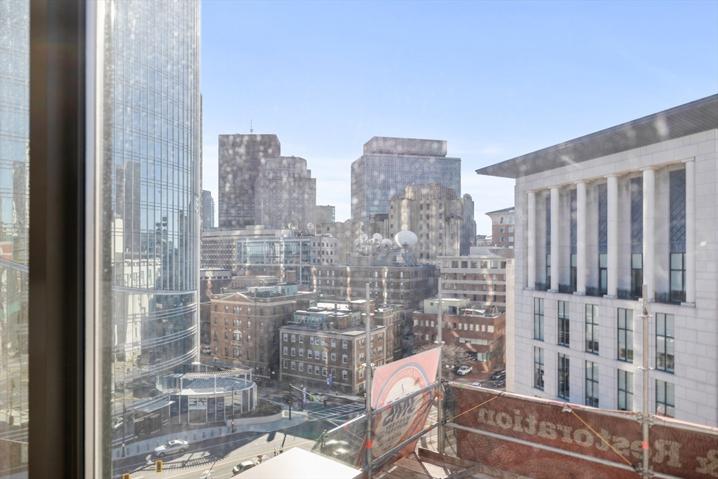 121 Portland St 801