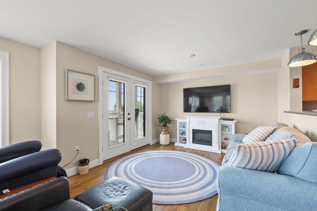 216 Water Street B101