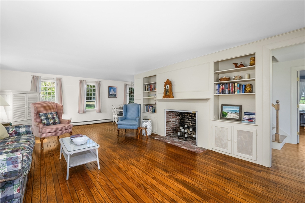 216 Forest Beach Rd