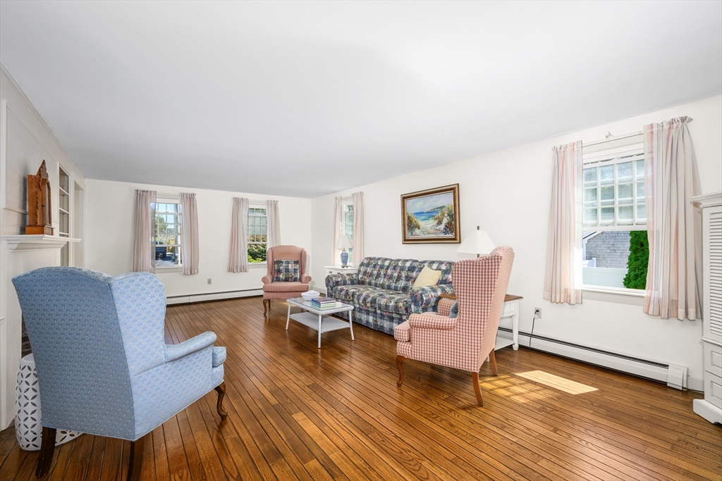 216 Forest Beach Rd