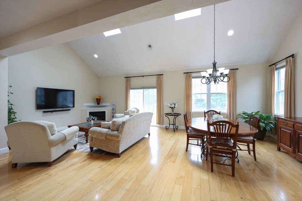 33 Webb Place 33