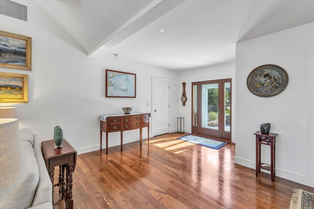 Barnstable, Massachusetts 02601, United States, 3 Bedrooms Bedrooms, ,6 BathroomsBathrooms,Residential,Pending,9595