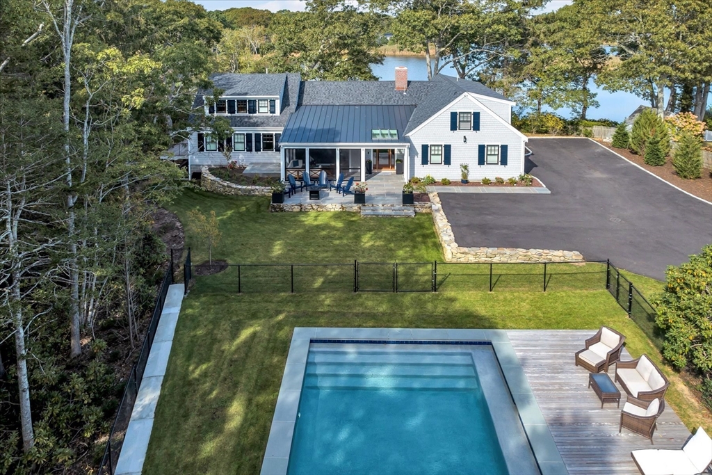 Barnstable, Massachusetts 02601, United States, 3 Bedrooms Bedrooms, ,6 BathroomsBathrooms,Residential,Pending,9595