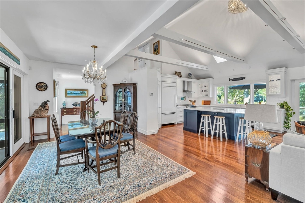 Barnstable, Massachusetts 02601, United States, 3 Bedrooms Bedrooms, ,6 BathroomsBathrooms,Residential,Pending,9595