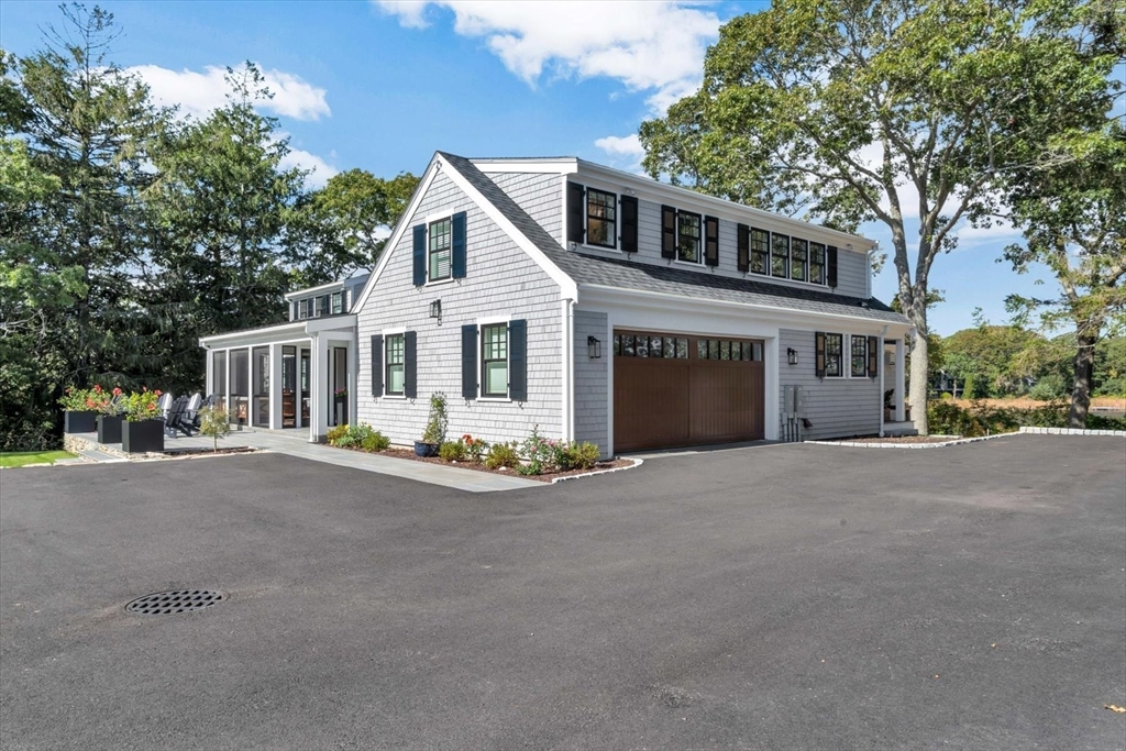 Barnstable, Massachusetts 02601, United States, 3 Bedrooms Bedrooms, ,6 BathroomsBathrooms,Residential,Pending,9595