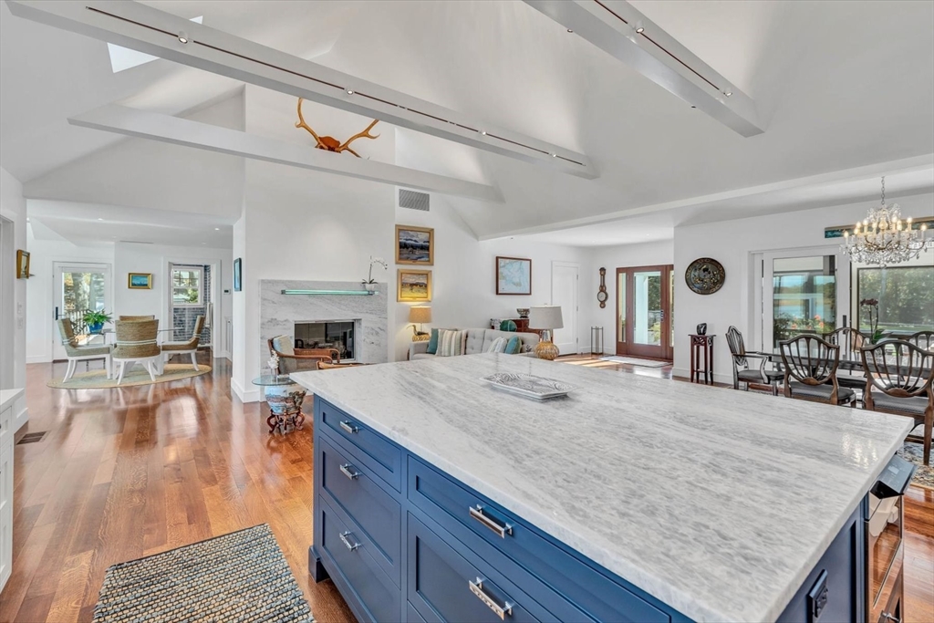 Barnstable, Massachusetts 02601, United States, 3 Bedrooms Bedrooms, ,6 BathroomsBathrooms,Residential,Pending,9595