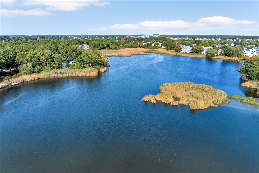 Barnstable, Massachusetts 02601, United States, 3 Bedrooms Bedrooms, ,6 BathroomsBathrooms,Residential,Pending,9595