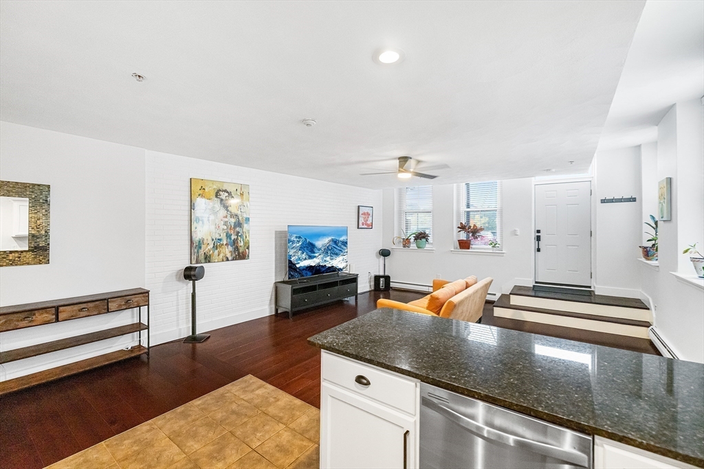 52-58 Washington St BC