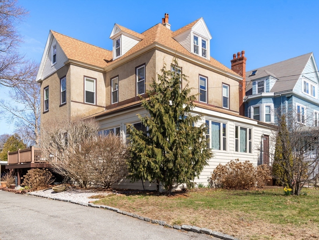 106 Grovers Ave 2