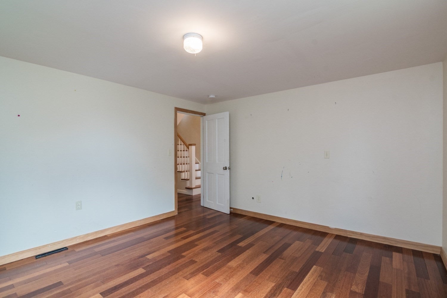 92 South St, Chesterfield, MA Photo #15