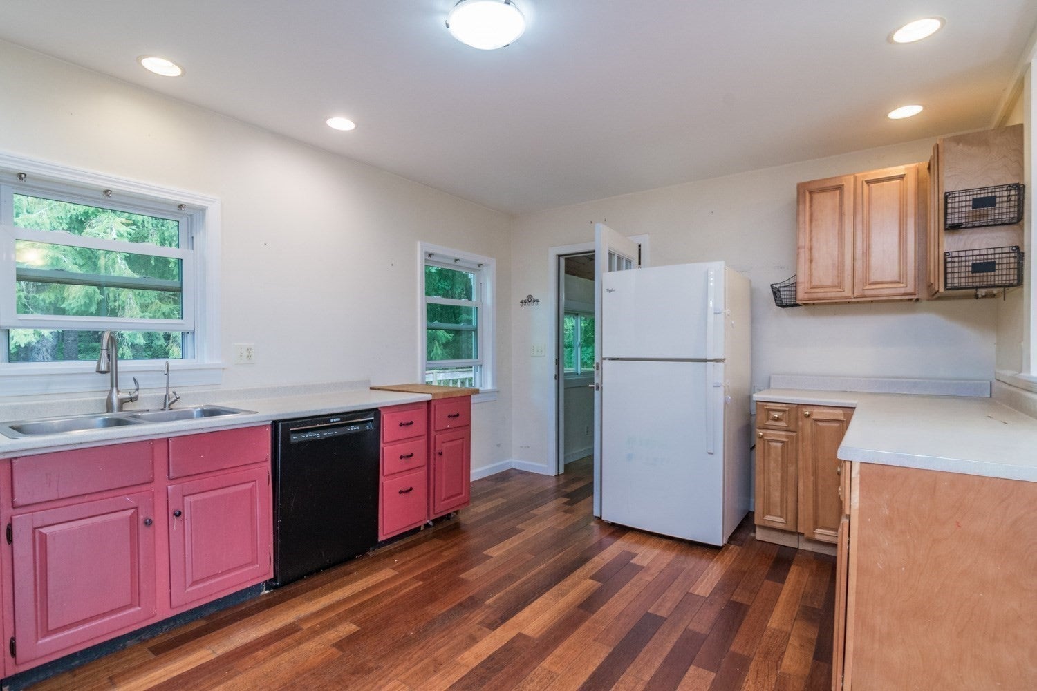 92 South St, Chesterfield, MA Photo #6