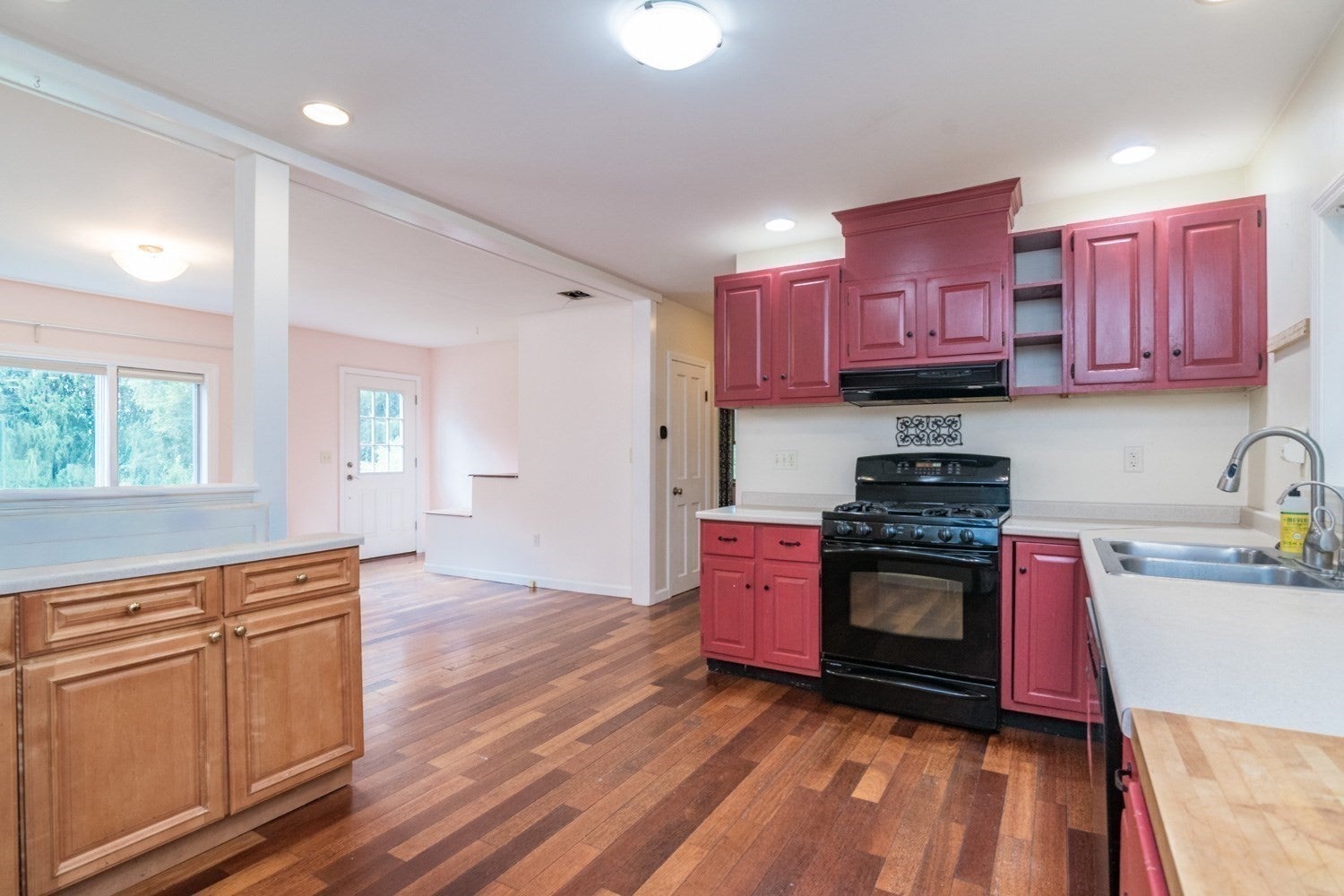 92 South St, Chesterfield, MA Photo #8