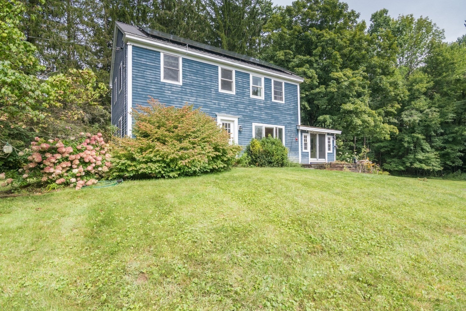 Photo of 92 South St, Chesterfield, MA