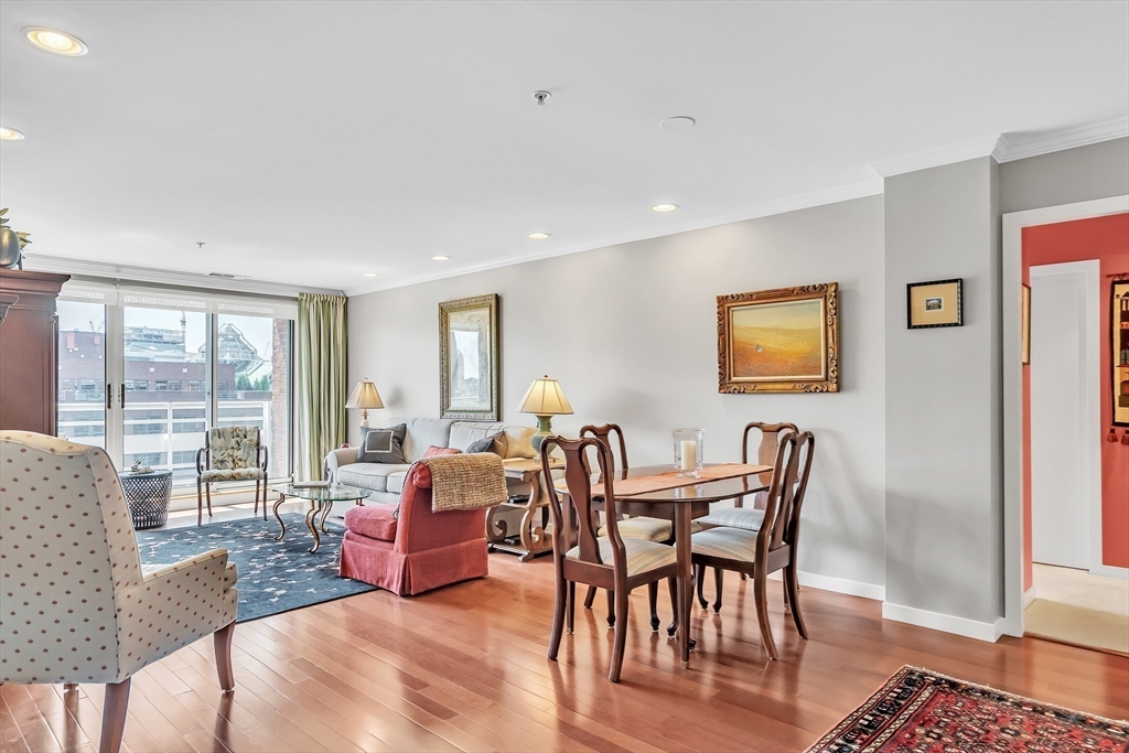 6 Canal Park 602