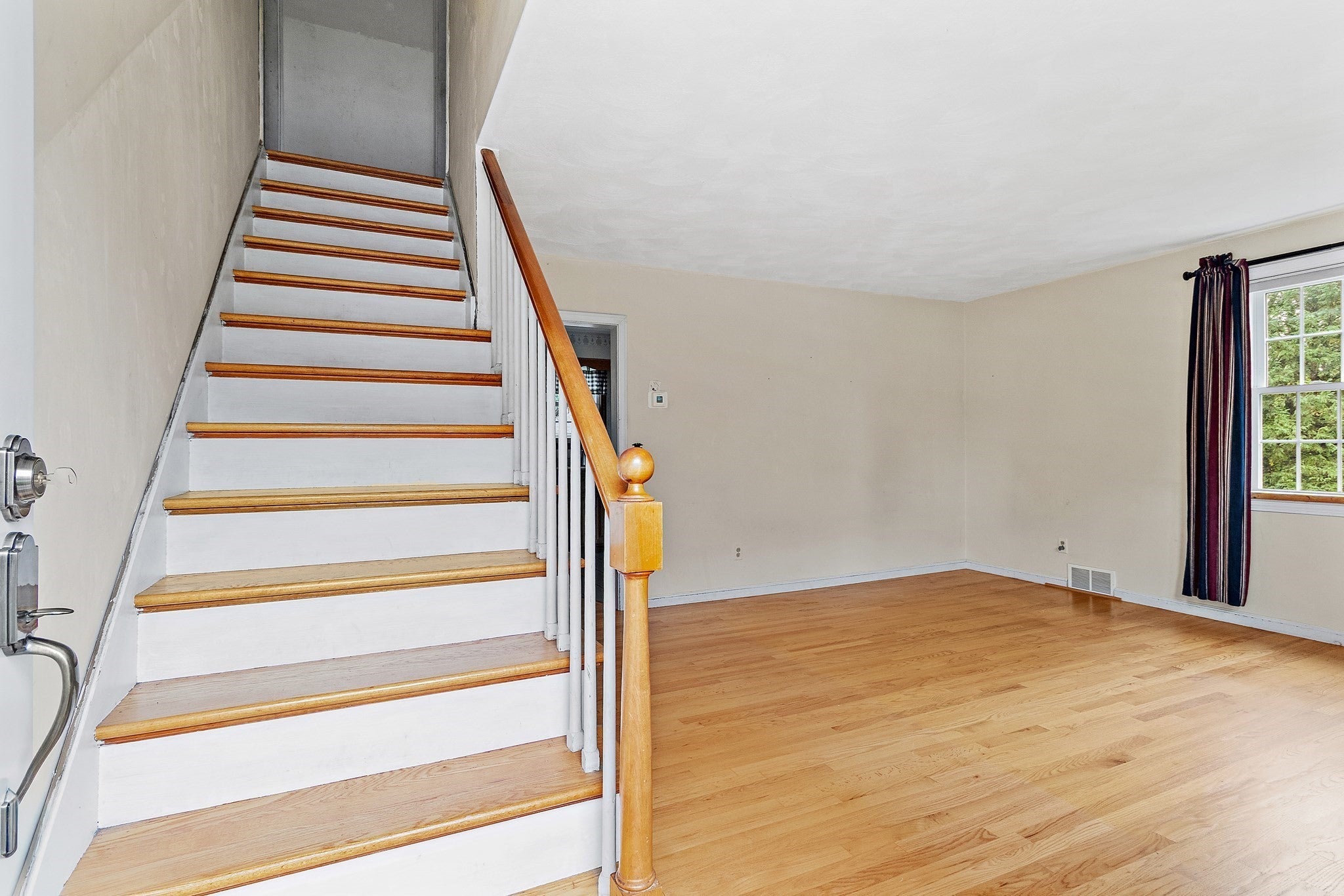51 Ridge Rd, Marlborough, MA Photo #9