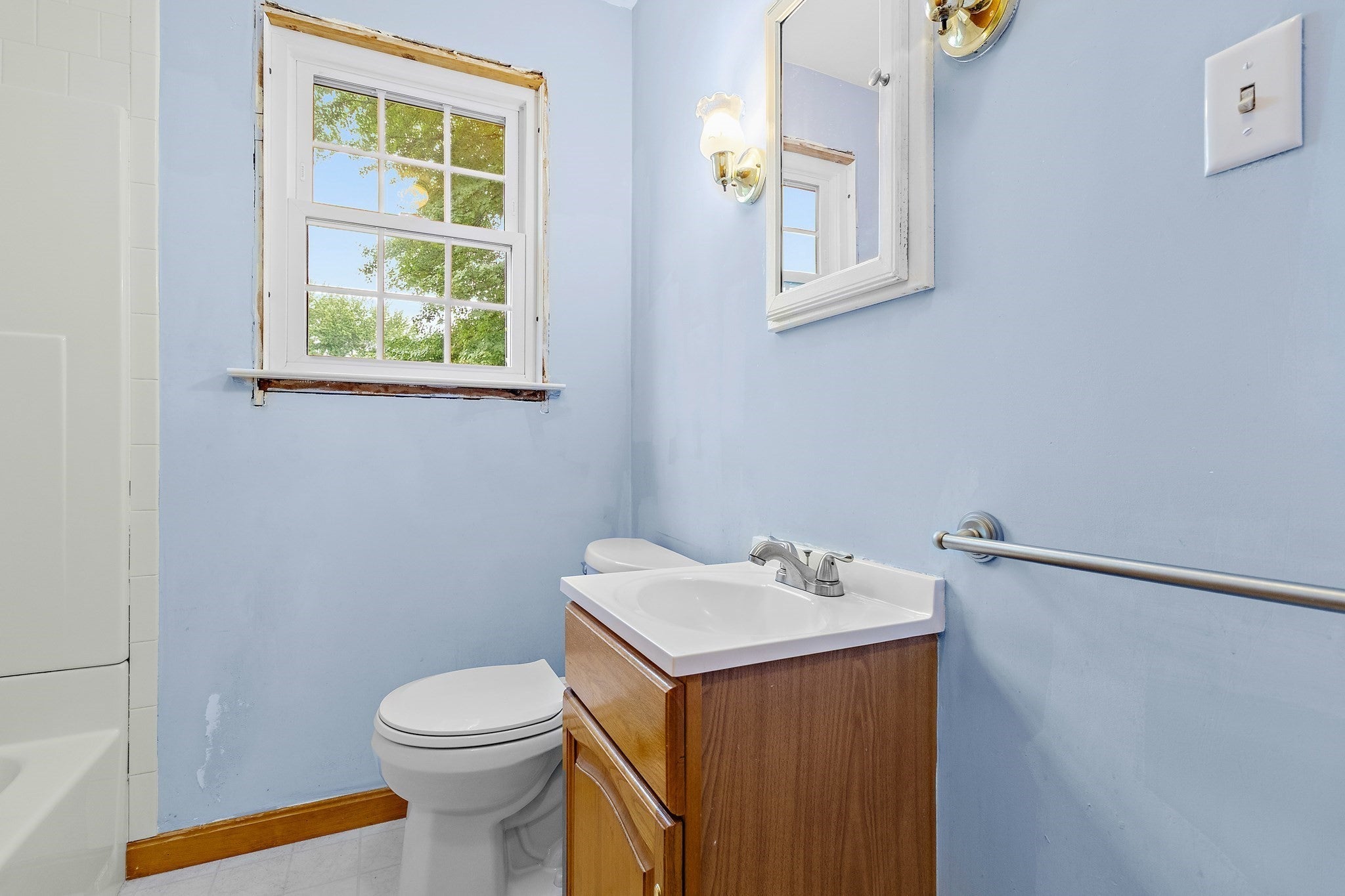 51 Ridge Rd, Marlborough, MA Photo #13