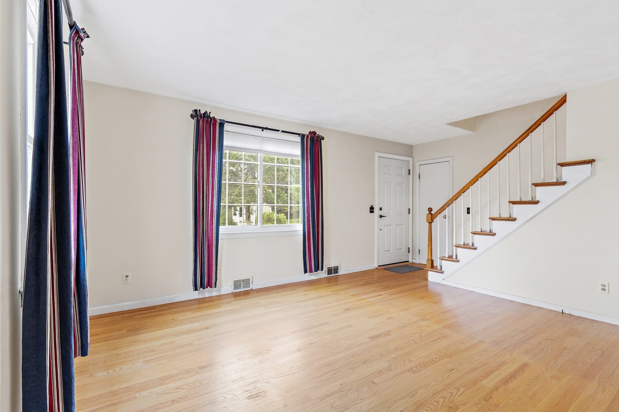 51 Ridge Rd, Marlborough, MA Photo #10