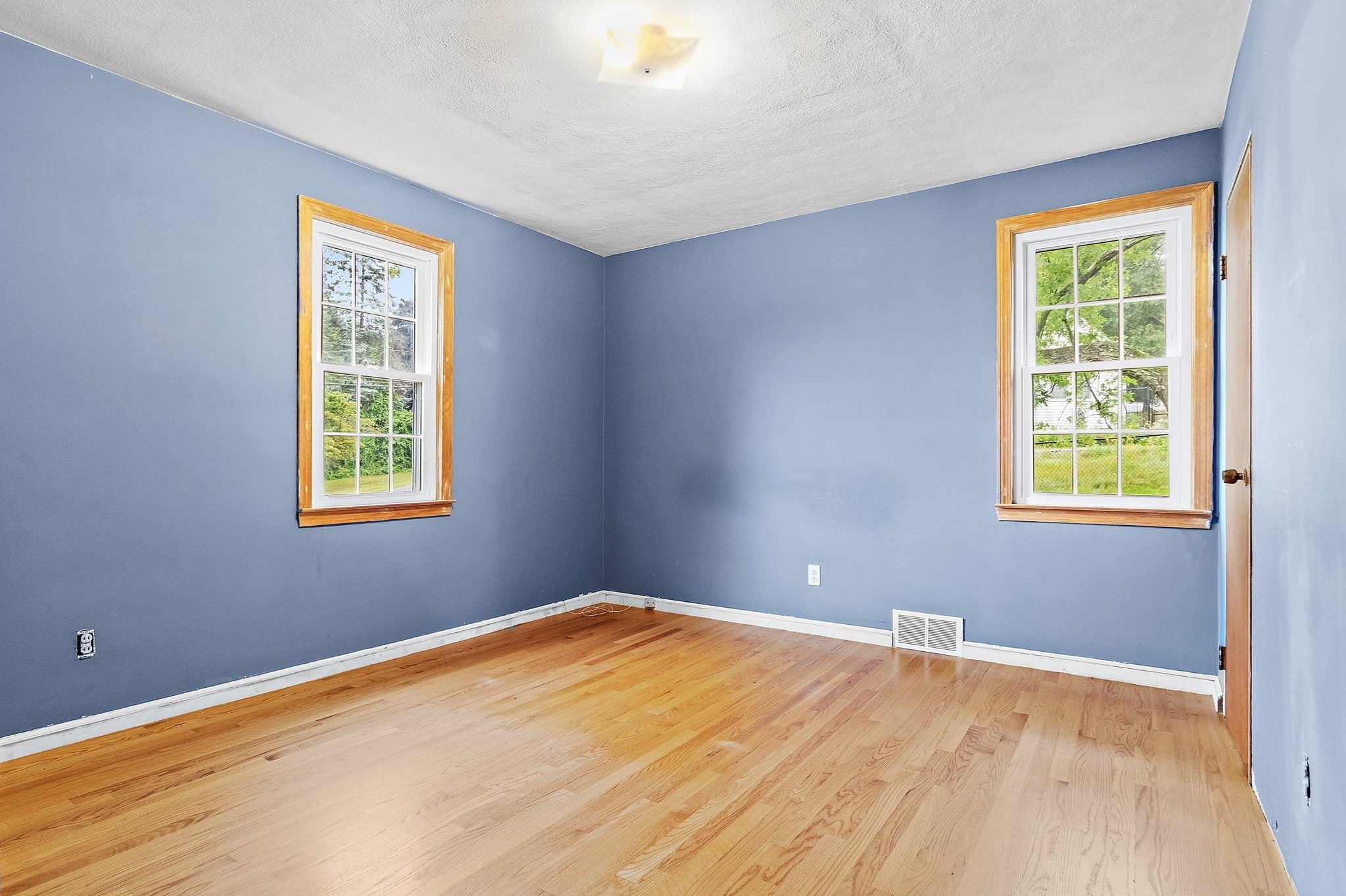 51 Ridge Rd, Marlborough, MA Photo #14