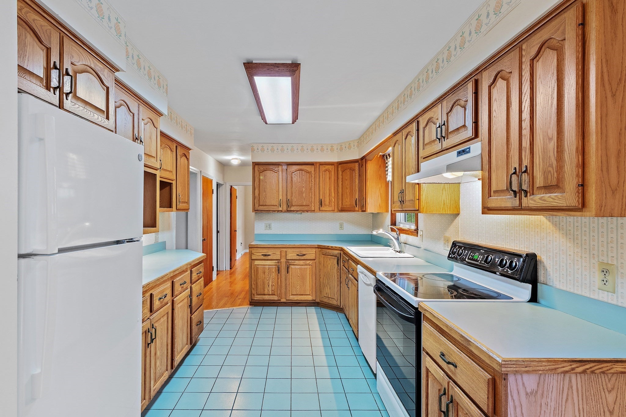 51 Ridge Rd, Marlborough, MA Photo #20