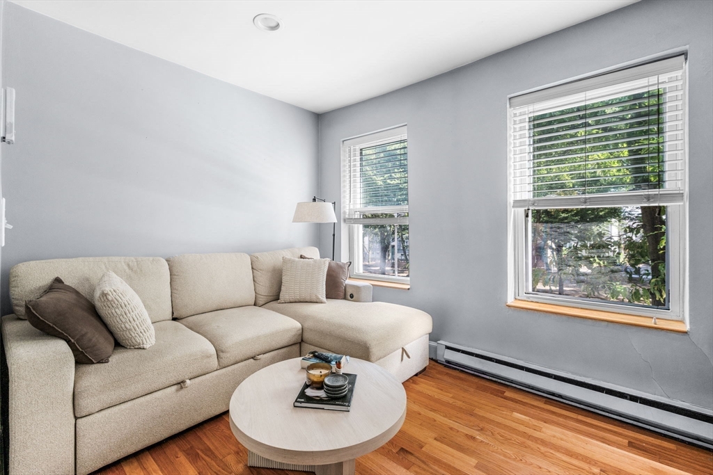 227 W 3rd 2