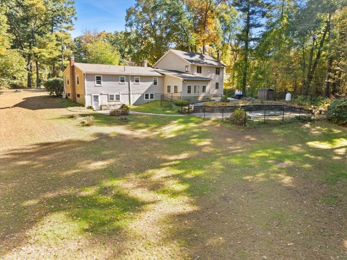 39 Farnum Rd, Pembroke, MA Photo #7