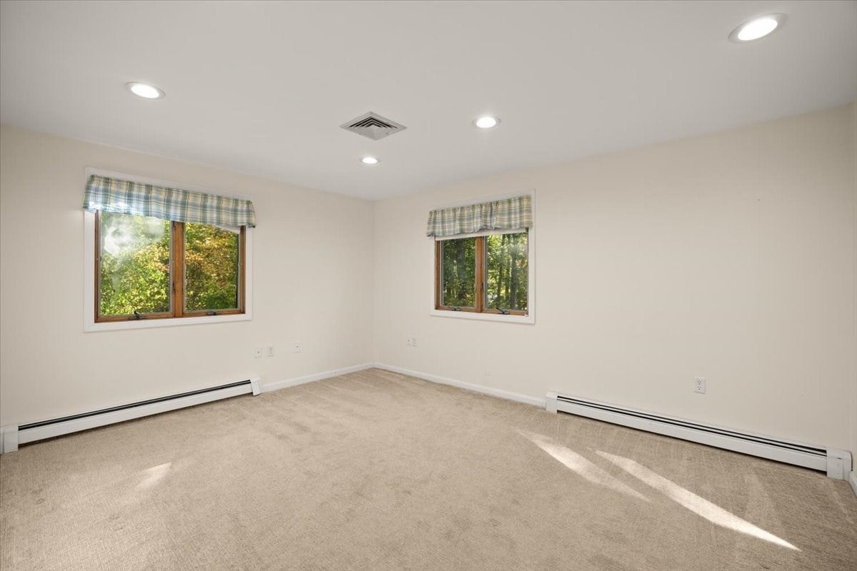 39 Farnum Rd, Pembroke, MA Photo #33