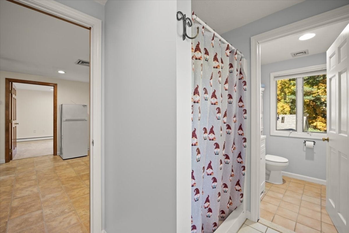 39 Farnum Rd, Pembroke, MA Photo #35