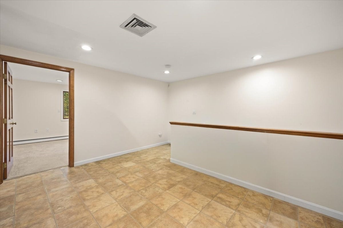 39 Farnum Rd, Pembroke, MA Photo #36