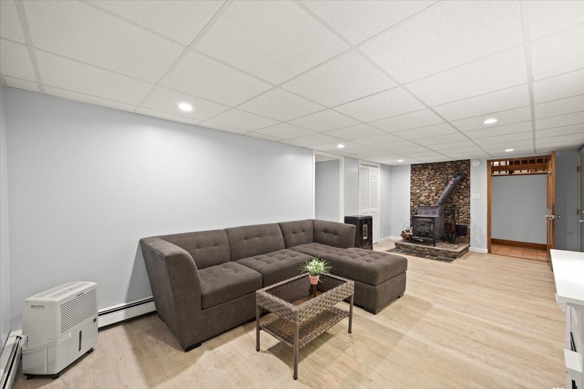 39 Farnum Rd, Pembroke, MA Photo #26