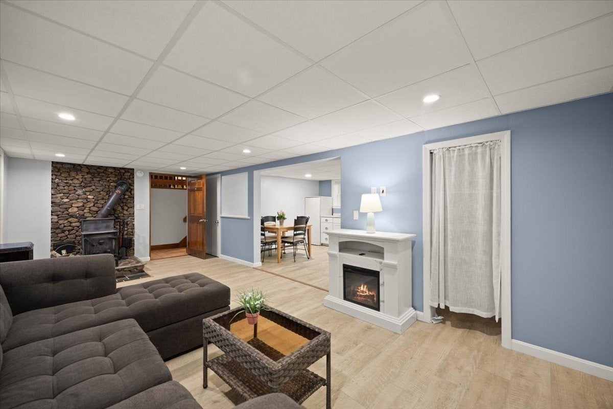 39 Farnum Rd, Pembroke, MA Photo #25