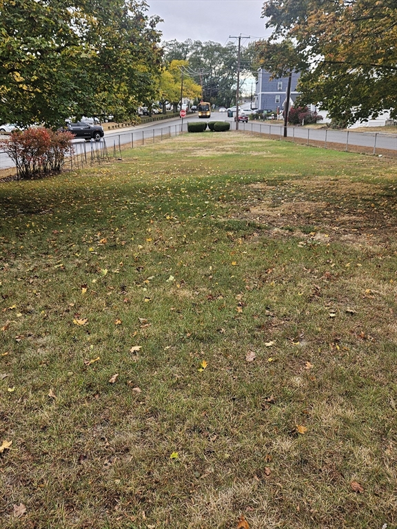 Lowell, Massachusetts 01852, United States, 5 Bedrooms Bedrooms, ,1 BathroomBathrooms,Residential,Active,237829