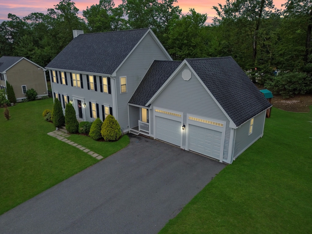 8 Autumn Gate Cir