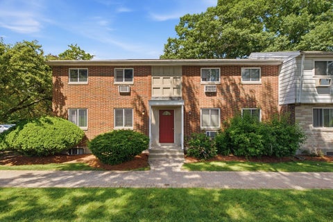 Photo of 18 Wilson Dr #18, Framingham, MA 01702 (MLS # 73546568)
