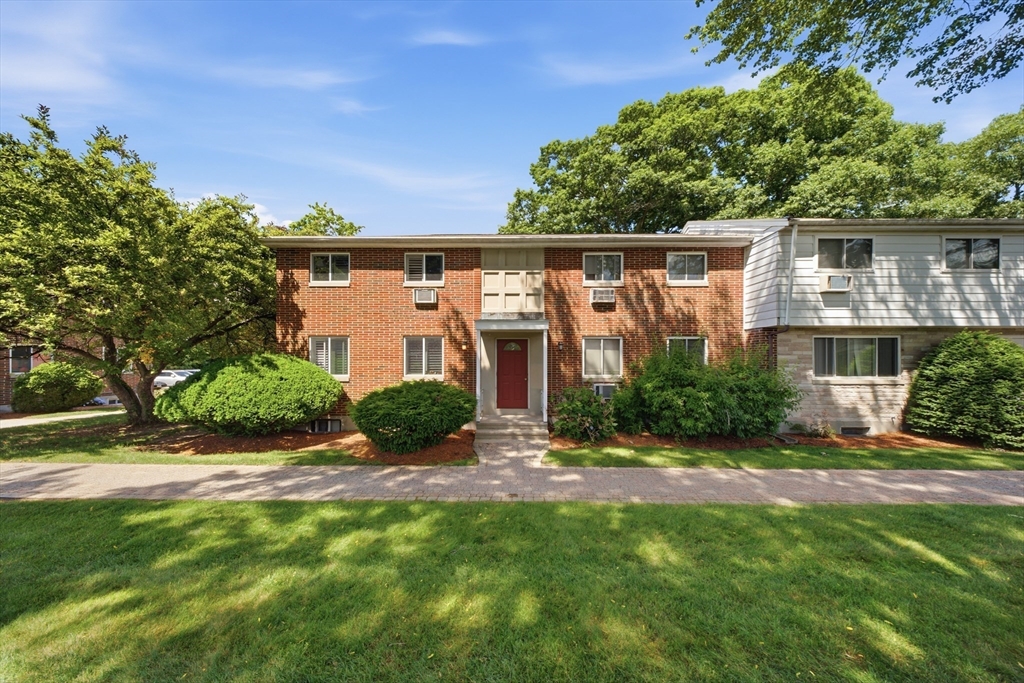 18 Wilson Dr 18