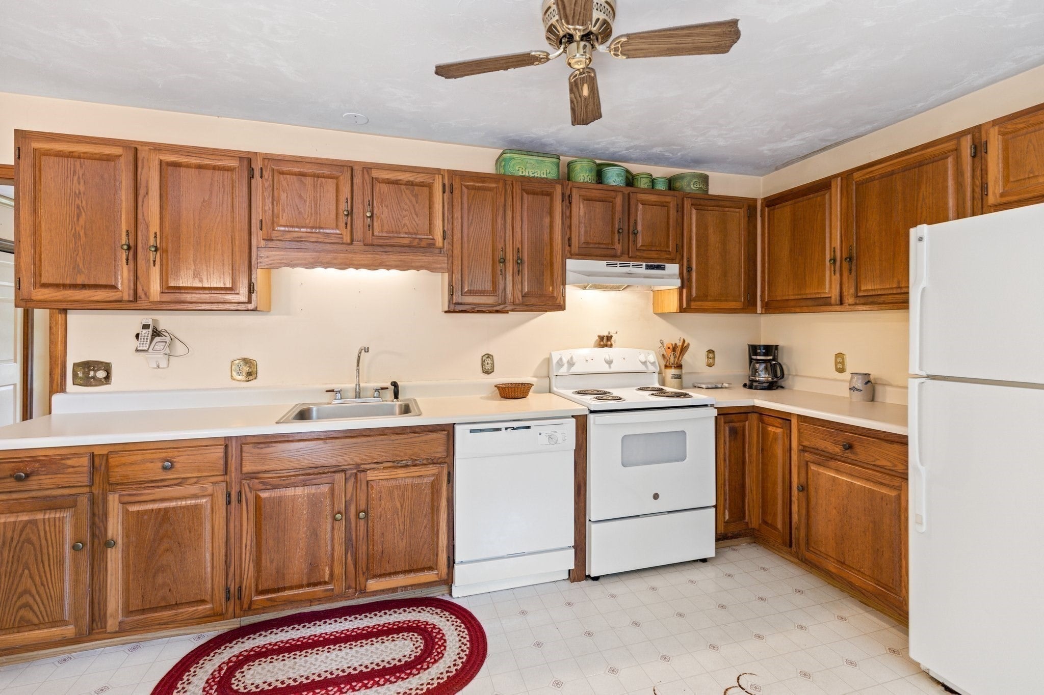 33 Ellis Cir, Yarmouth, MA Photo #13
