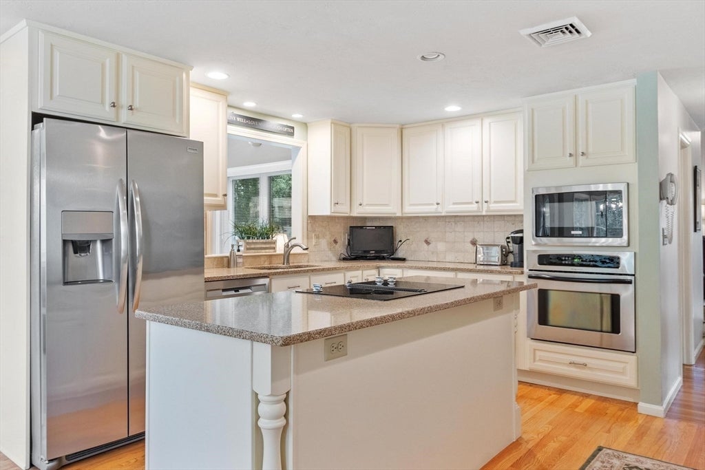 170 Jamestown Rd, Leominster, MA, 170 Jamestown Rd, Leominster, MA Photo #14