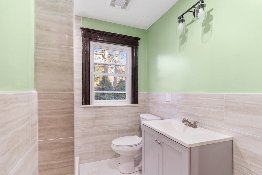 126 Glendale Rd #1, Quincy, MA, 126 Glendale Rd #1, Quincy, MA Photo #5